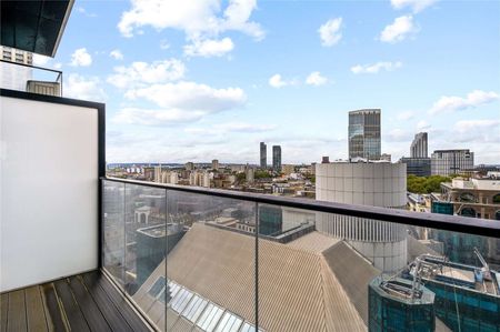 A luxuriously presented, 2 bedroom apartment situated on the 16th floor in the Heron development. - Photo 5