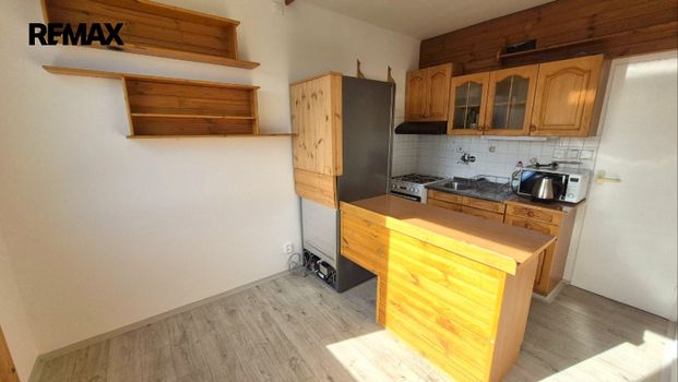 Pronájem bytu 3+1 62 m² - Photo 1