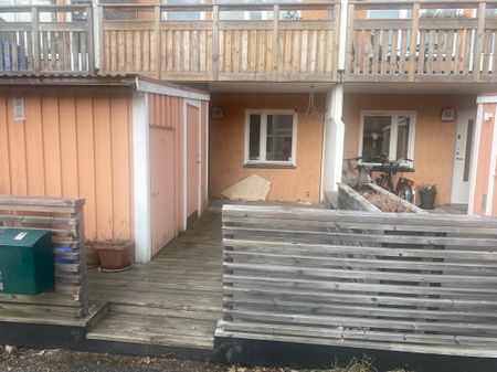 Körsångarvägen, Skogås - Foto 3