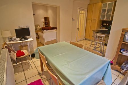 Mixed use to rent - Photo 2