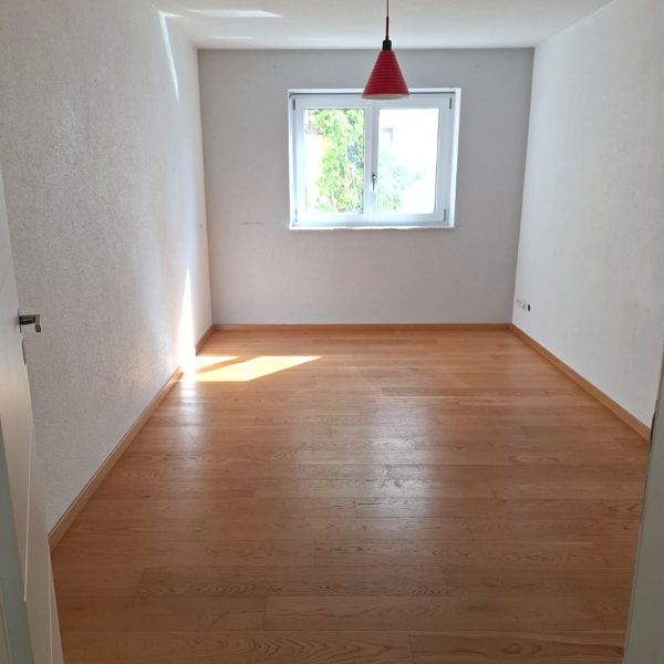 Exklusives Wohnen! Neu sanierte 4-Zimmer-Wohnung in Lörrach-Brombach - Foto 1