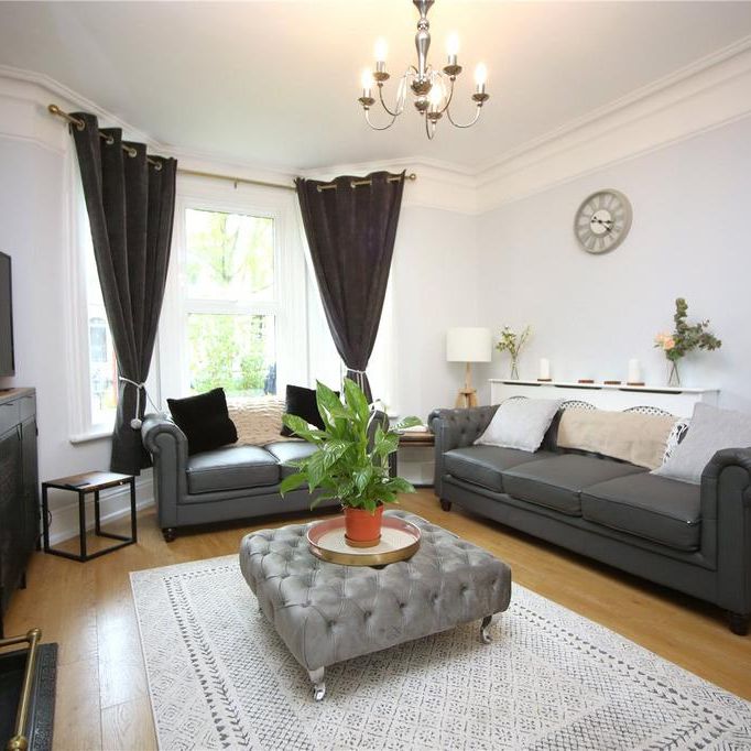 4 bedroom semi-detached house to rent - Photo 1