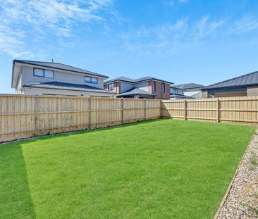 New built Luxurious 5-bedroom family home in Berwick - Photo 6