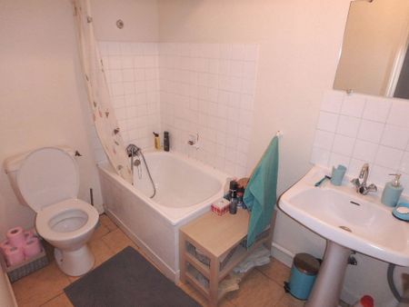 Location Appartement 1 pièce 24m² - Photo 5