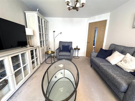 2 bedroom apartment to rent - Photo 5