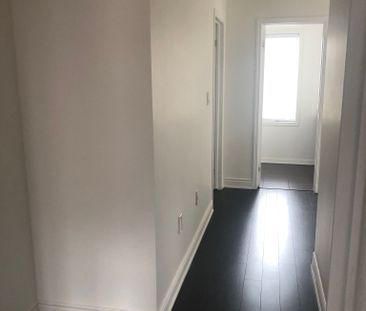 For Lease - 896 Thompson Road, Milton, Ontario - Photo 2