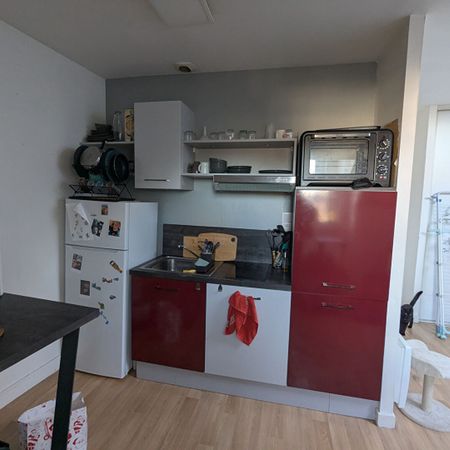 Location Appartement 2 pièces 33m² - Photo 3