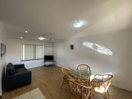 8/17 Boultwood Street, Coffs Harbour - Photo 3