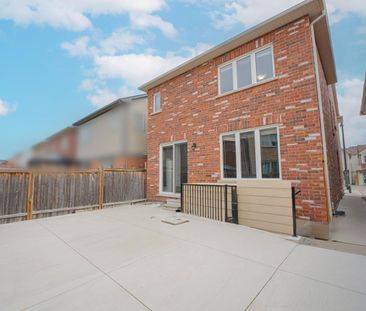 For Lease - 131 Vanhorne Close Unit# Upper, Brampton, Ontario - Photo 4