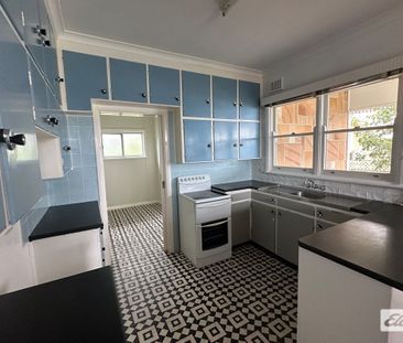 SHARED ACCOMMODATION CLOSE TO CBD/HOSPITAL - ONE PROFESSIONAL TENAN... - Photo 5