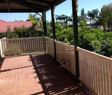 WELL MAINTAINED & PRESENTED COLONIAL DESIGNED HOME WITH CHARM & CHA... - Photo 5