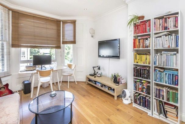 Tollington Park, Finsbury Park, N4 - Photo 1