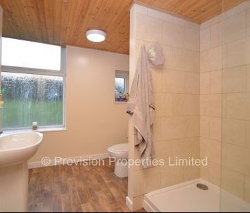 1 Bedroom Flats in Leeds - Photo 5