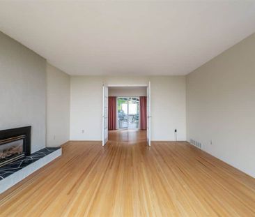 368 Newdale Court, North Vancouver - Photo 1