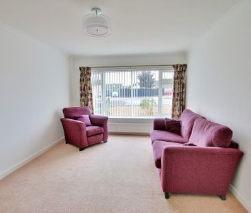 2 bedroom bungalow to rent - Photo 1