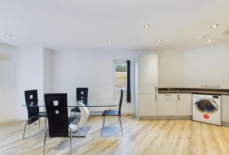 Unit 1, 21 Bridge End, Belfast, BT5 4AW - Photo 2