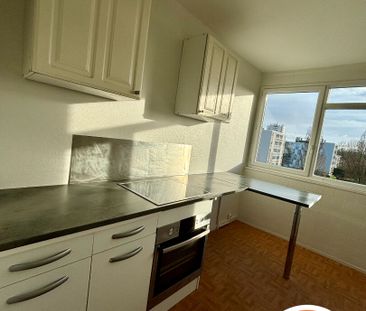 Location Appartement 4 pièces 73m² - Photo 2