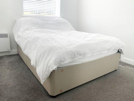 2 bedroom flat to rent - Photo 3