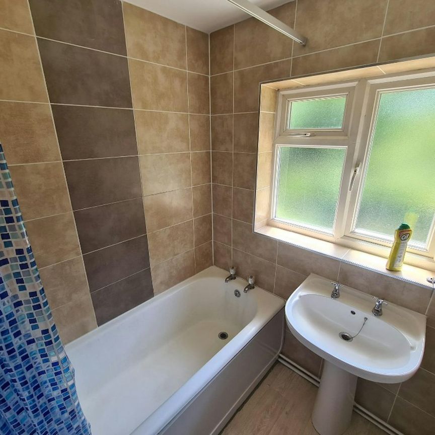 Semi-detached house to rent on - Photo 1