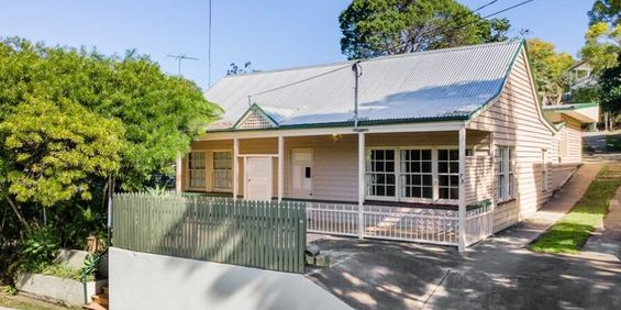 Situated in the peaceful streets of Toowong - Photo 3
