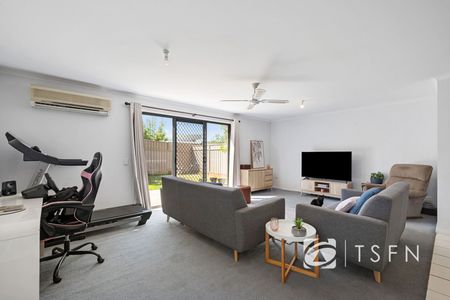 1/21 Balmoral Drive, Golden Square - Photo 2