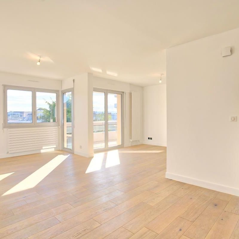 Location Appartement 4 pièces 95m² ANNECY 74000 - Photo 1