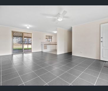 CONVENIENT FAMILY LIVING - Photo 1