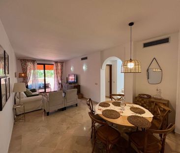 3 room luxury penthouse for rent in Marbella, Andalusia - Photo 2