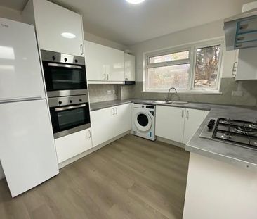 5 bedroom house to rent - Photo 4
