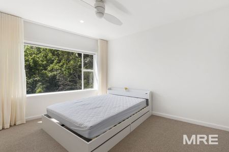 13/30 Queens Road, Melbourne - Photo 4