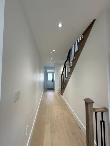 For Lease - 63 Holyrood Crescent, Vaughan, Ontario - Photo 2