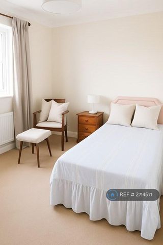 5 bedroom detached house to rent - Photo 2