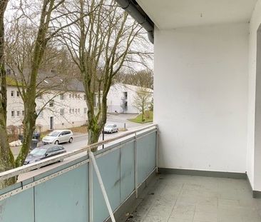 Großzügige 4-Zimmer-Wohnung mit Balkon - Foto 6