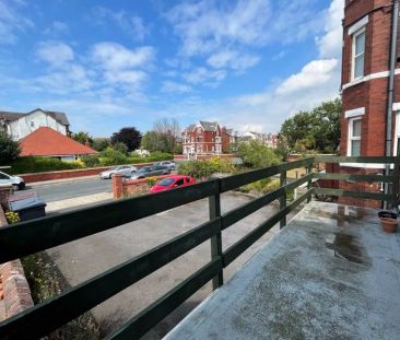 Knowsley Road, Southport, PR9 - Photo 1