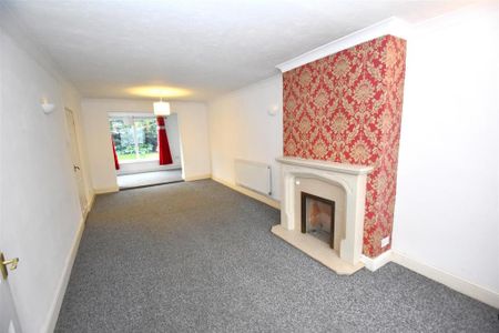 4 bedroom chalet to rent - Photo 2