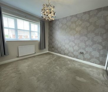 Cayton Drive, Thornaby, STOCKTON-ON-TEES - Photo 5