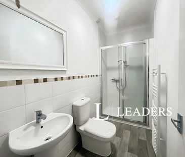 2 bedroom apartment to rent Norton Road, Hove, BN3 - Photo 3