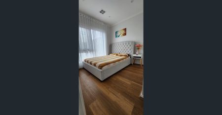 Stylish & Modern Townhouse | Prime Ringwood Location! - Photo 3