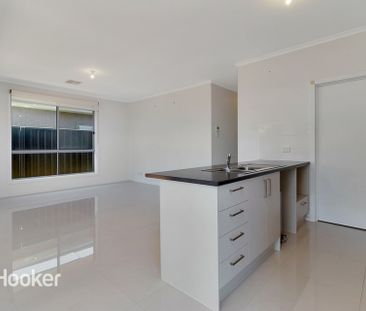 Your new home awaits! - Photo 6