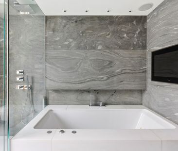 Recently renovated two-bedroom apartment in Knightsbridge - Photo 4