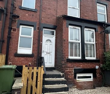 2 Bed Terraced House, Woodlea Mount, LS11 - Photo 3