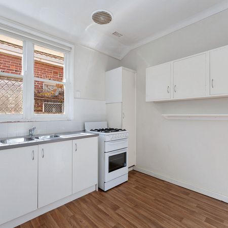 Charming Mount Lawley Retreat Awaits You! - Photo 3
