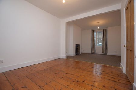 3 bedroom terraced house to rent - Photo 3