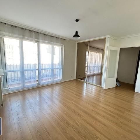 Location Appartement 1 pièce 27m² LILLE 59000 - Photo 1