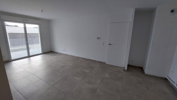 location Appartement T2 DE 48.4m² À SAINT EGREVE - Photo 1
