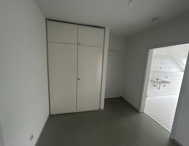 2-Zimmer-Wohnung mit schönem Balkon, NUR mit WBS für zwei Personen - Foto 1