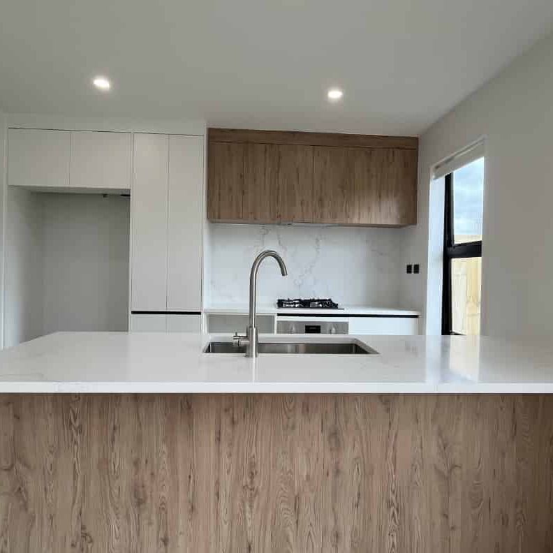 garage middle unit brand new - Photo 1