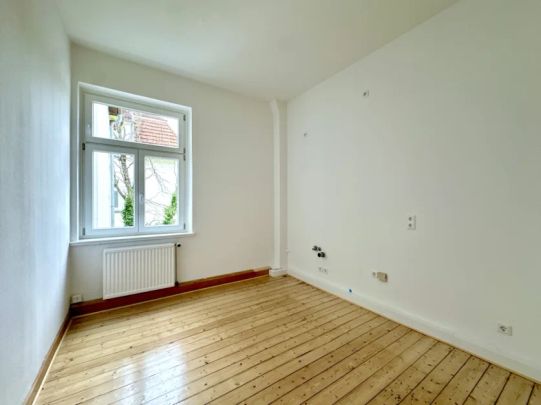 Sie werden begeistert sein! Renovierte 3-Zimmer-Wohnungin klassischem Altbauin der schönen Fröbelstraße - Foto 1