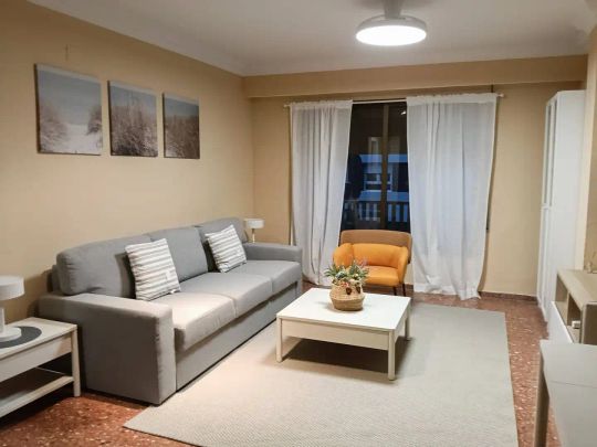 Piso de alquiler en Calle Musico Gines, Ciutat Jardí - Photo 1
