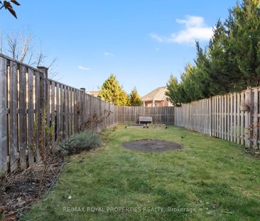 For Lease - 110 Expedition Crescent, Whitchurch-Stouffville, Ontario - Photo 4
